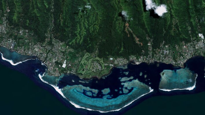 Image aérienne littoral de Tahiti